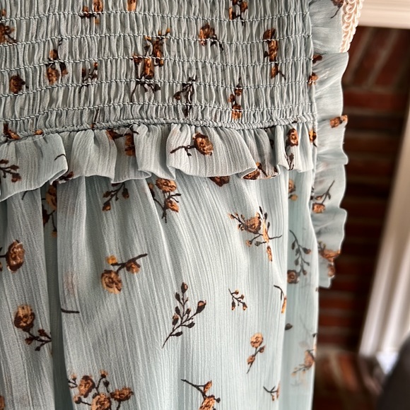 Set of 2 - Smocked Top Mock Neck Ruffle Floral Boho Dress Sz L - Picture 8 of 9